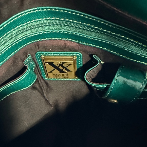 MAXX  New York Jewel Green Quilted Women's Hobo Style Bag - Picture 9 of 13